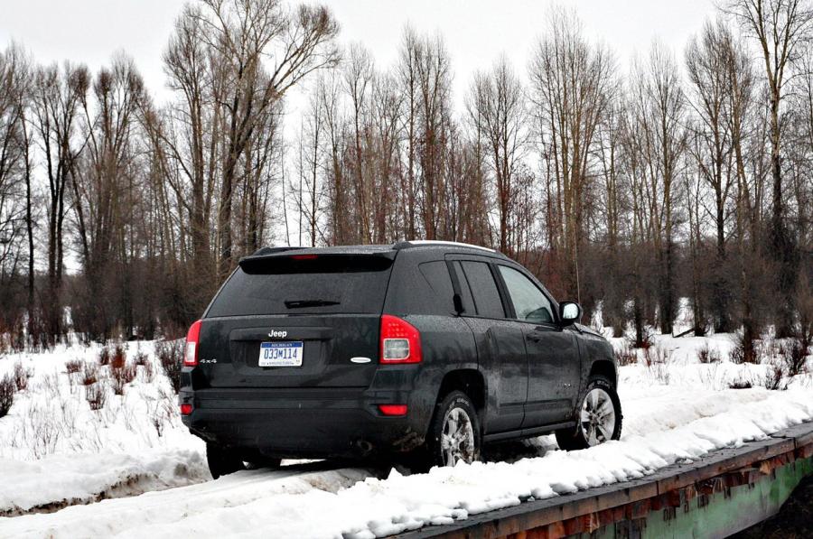  Jeep Compass Limited 2011 года  (фото 29 из 51)